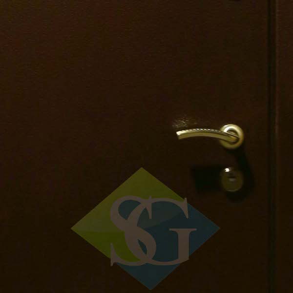 Фурнитура на двери с порошковым напылением Фурнитура на двери с порошковым напылением