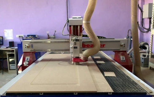 Выпиливание отверстия Выпиливание отверстия