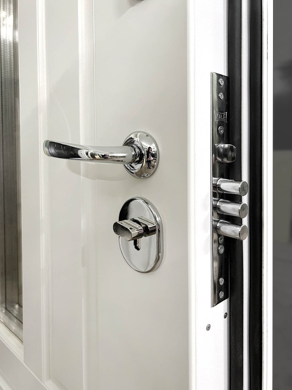 Цилиндровый замок, вид изнутри Цилиндровый замок, вид изнутри