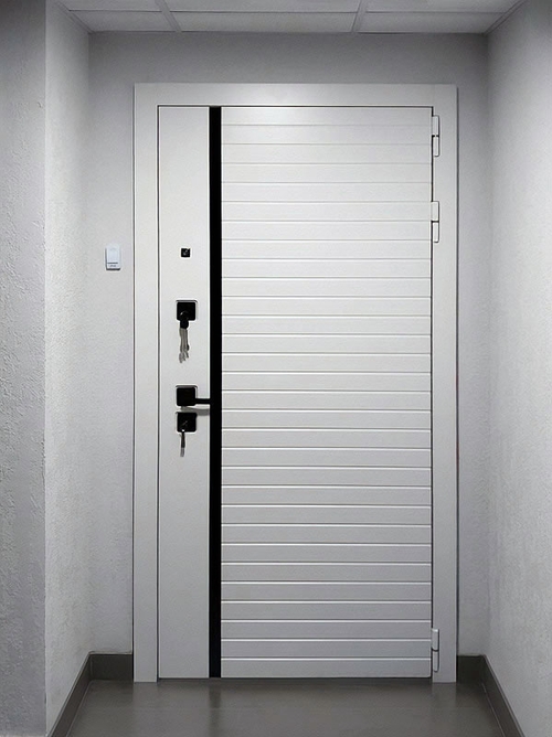 Дверь белого цвета с зеркалом Дверь белого цвета с зеркалом