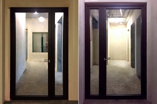 Дверь EIW 60 для тамбура, фото с двух сторон (ЖК «Настоящее») Дверь EIW 60 для тамбура, фото с двух сторон (ЖК «Настоящее»)