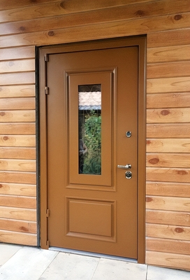 Дверь с металлобагетом и окном