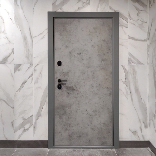 Дверь с панелью «под камень» Дверь с панелью «под камень»