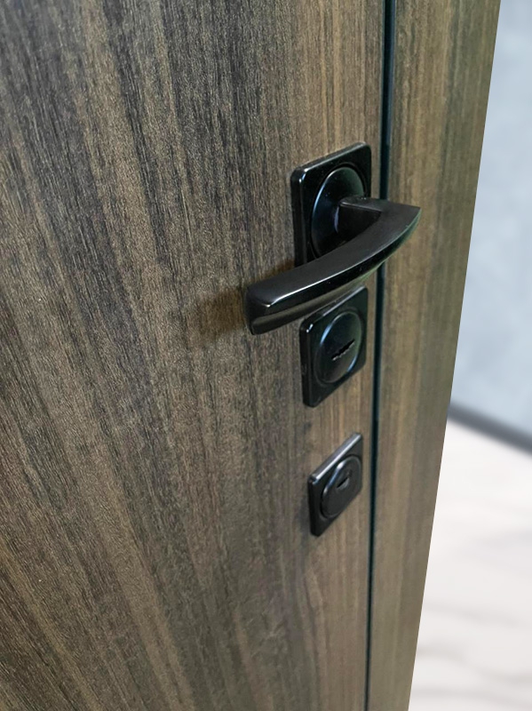 Дверная фурнитура Дверная фурнитура