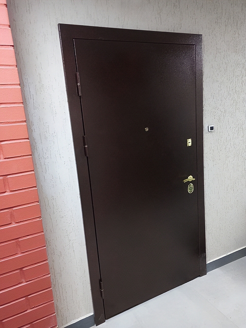 Фото квартирной двери Фото квартирной двери