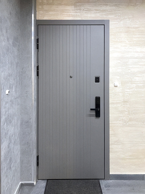 Квартирная дверь с электрозамком Квартирная дверь с электрозамком