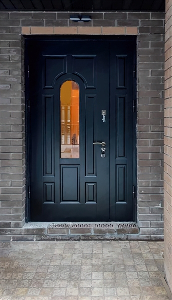 Остекленная дверь с МДФ (ул. Генерала Белобородова, 44) Остекленная дверь с МДФ (ул. Генерала Белобородова, 44)