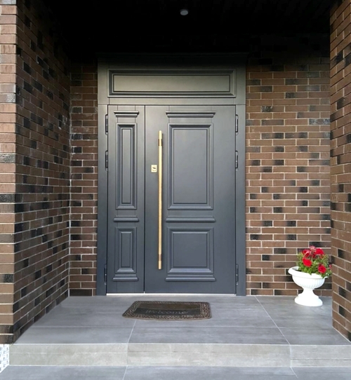 Полуторная дверь с фрамугой Полуторная дверь с фрамугой