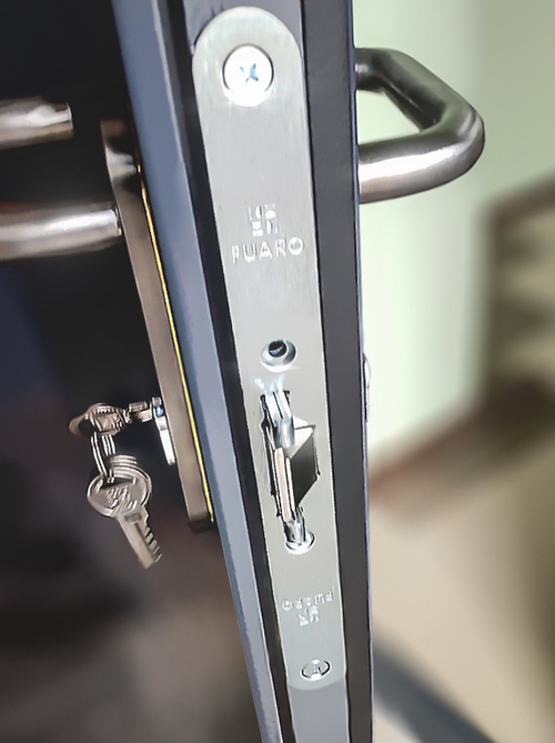 Противопожарный замок (ул. Фридриха Энгельса) Противопожарный замок (ул. Фридриха Энгельса)