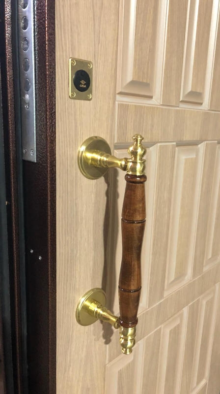 Ручка двери Ручка двери