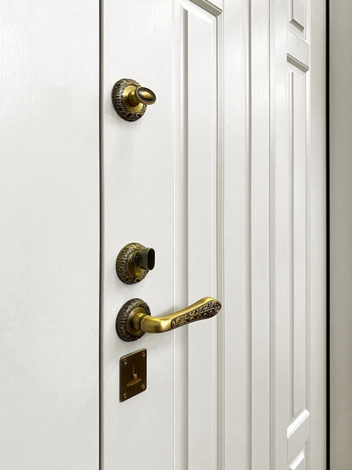 Ручка и замок, вид изнутри Ручка и замок, вид изнутри