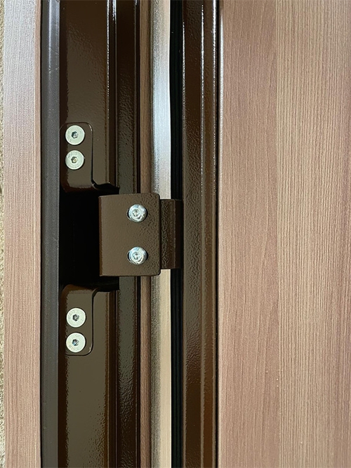 Скрытая дверная петля Скрытая дверная петля