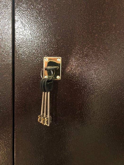 Верхний замок двери Верхний замок двери