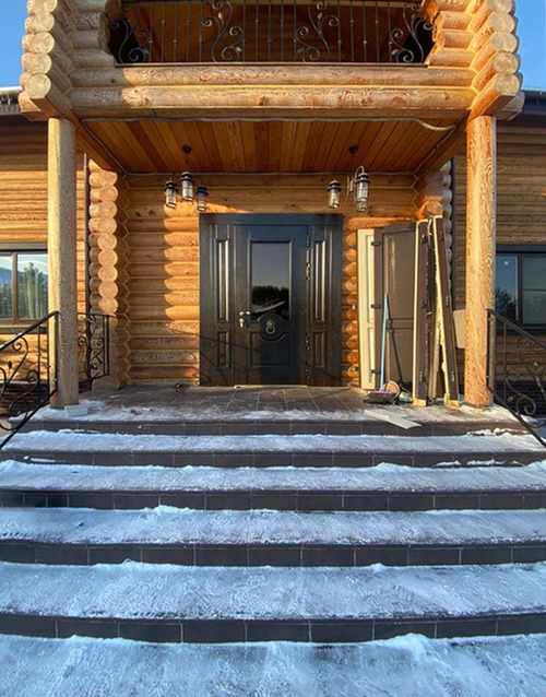 Входная группа в частном доме Входная группа в частном доме