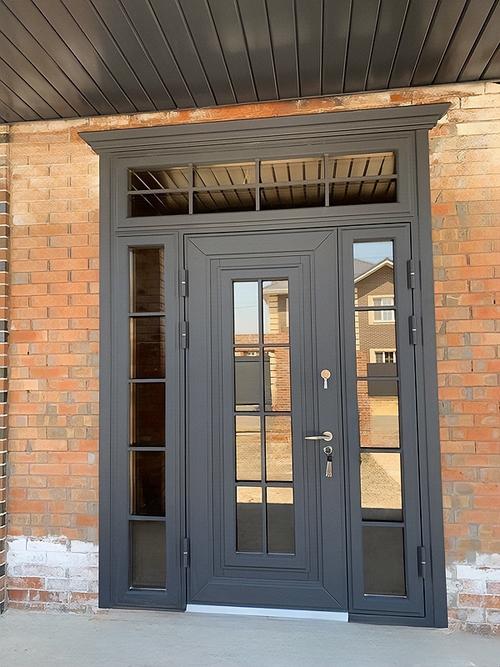 Входная парадная дверь со стеклом Входная парадная дверь со стеклом