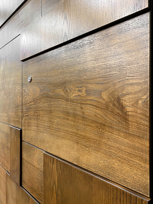 Внешняя сторона двери Внешняя сторона двери