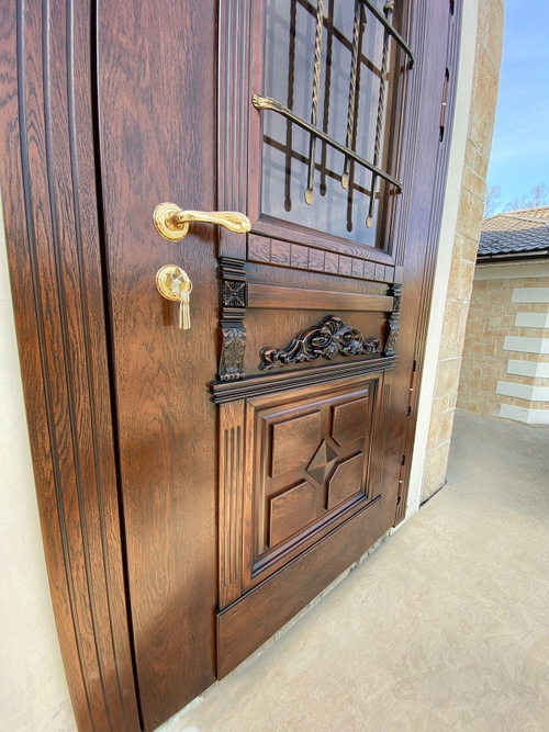 Внешняя сторона двери Внешняя сторона двери