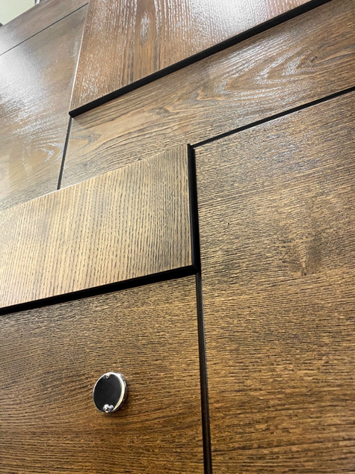 Внутренняя сторона двери Внутренняя сторона двери