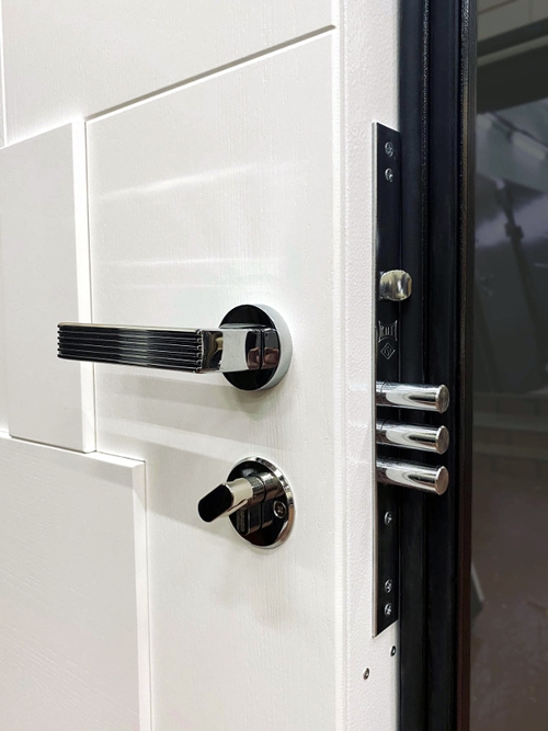 Замок и ручка Замок и ручка